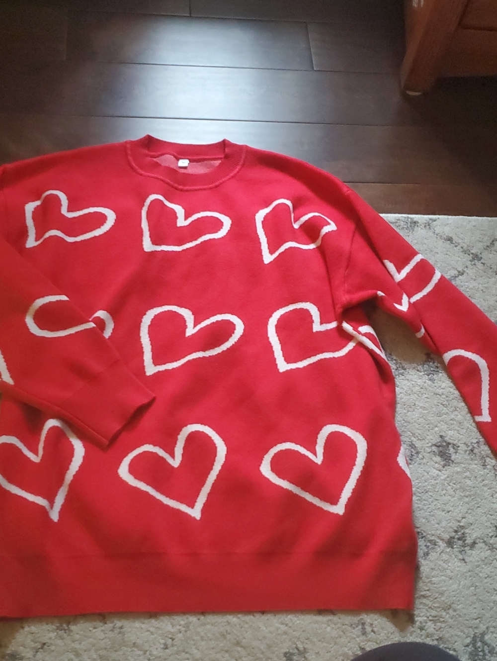 Red Heart Print Sweater Size XL New